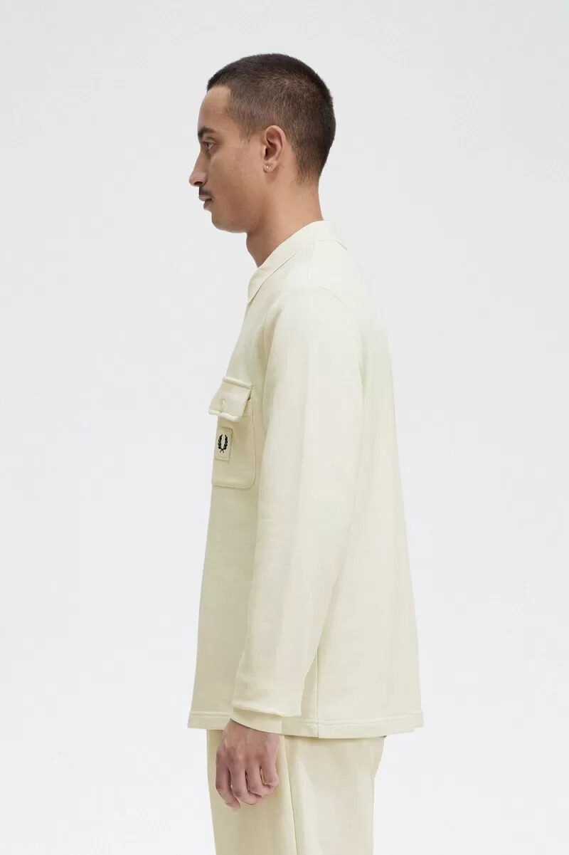 sudadera fred perry de manga larga con cuello redondo para hombre en beige