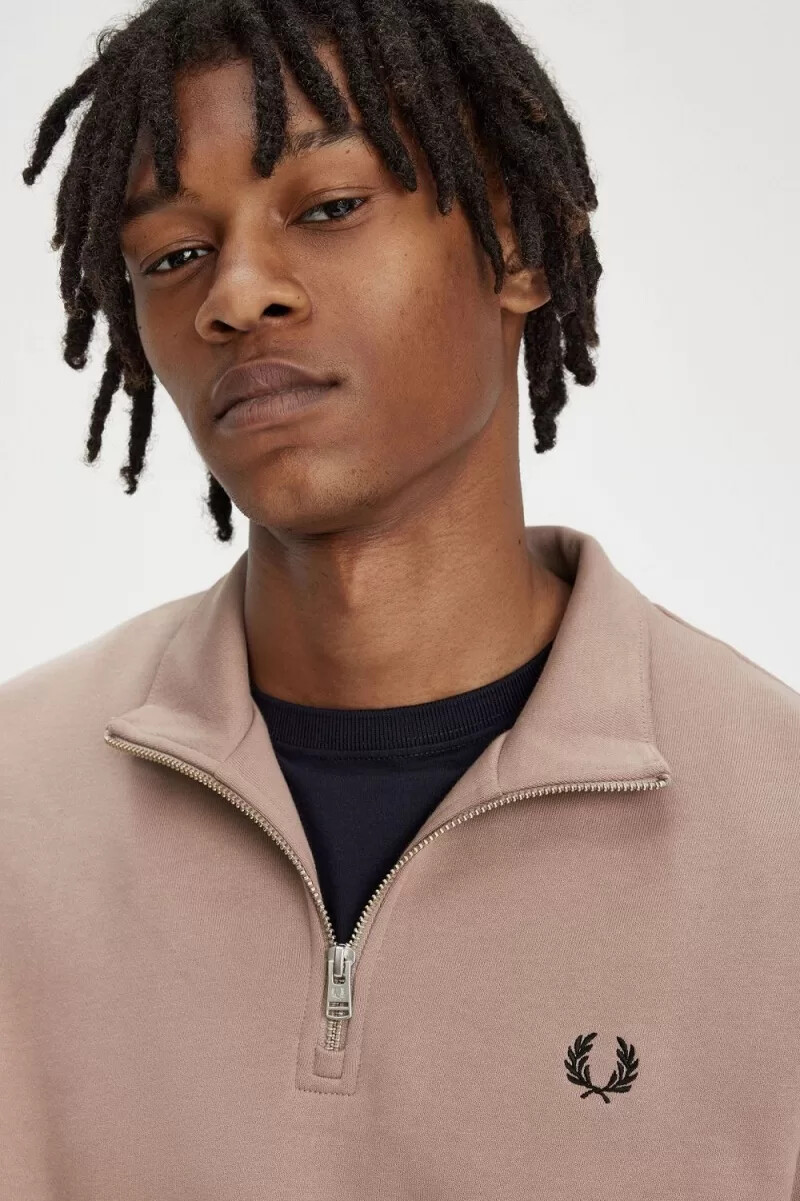 sudadera fred perry con media cremallera para hombre color rosa oscuro y negro