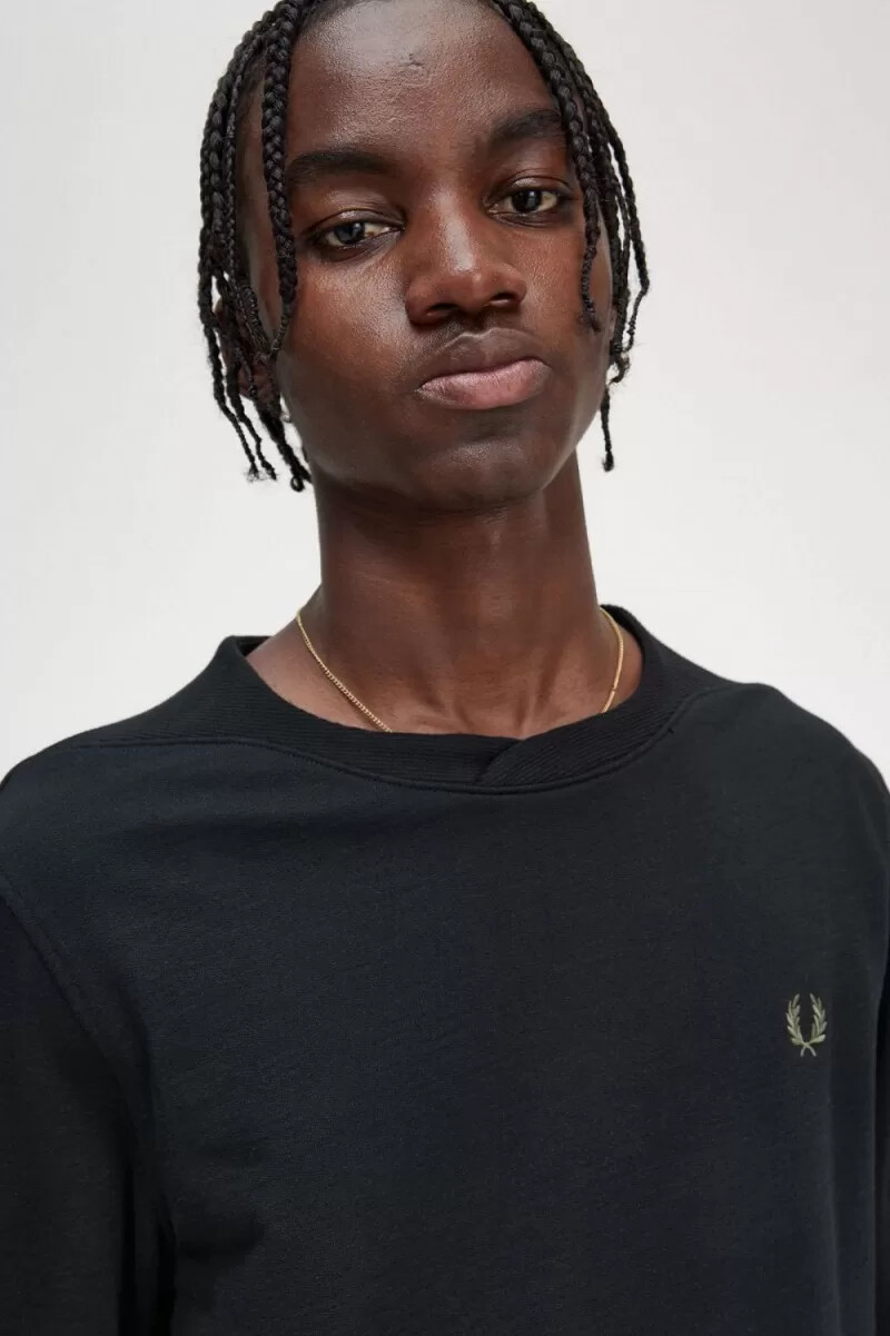 sudadera fred perry con detalle de canalé para hombre color negro