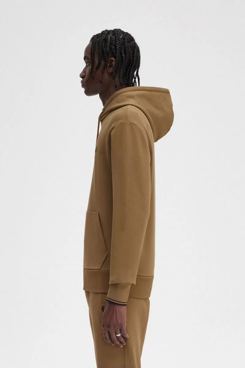 sudadera con capucha y ribete de fred perry para hombre en marrón tabaco quemado