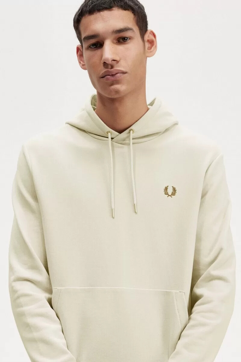 sudadera con capucha y ribete de fred perry para hombre en color avena