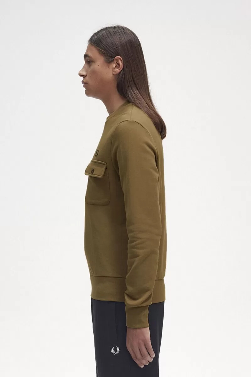 sudadera fred perry con cuello redondo y detalle de bolsillo para hombre en marrón