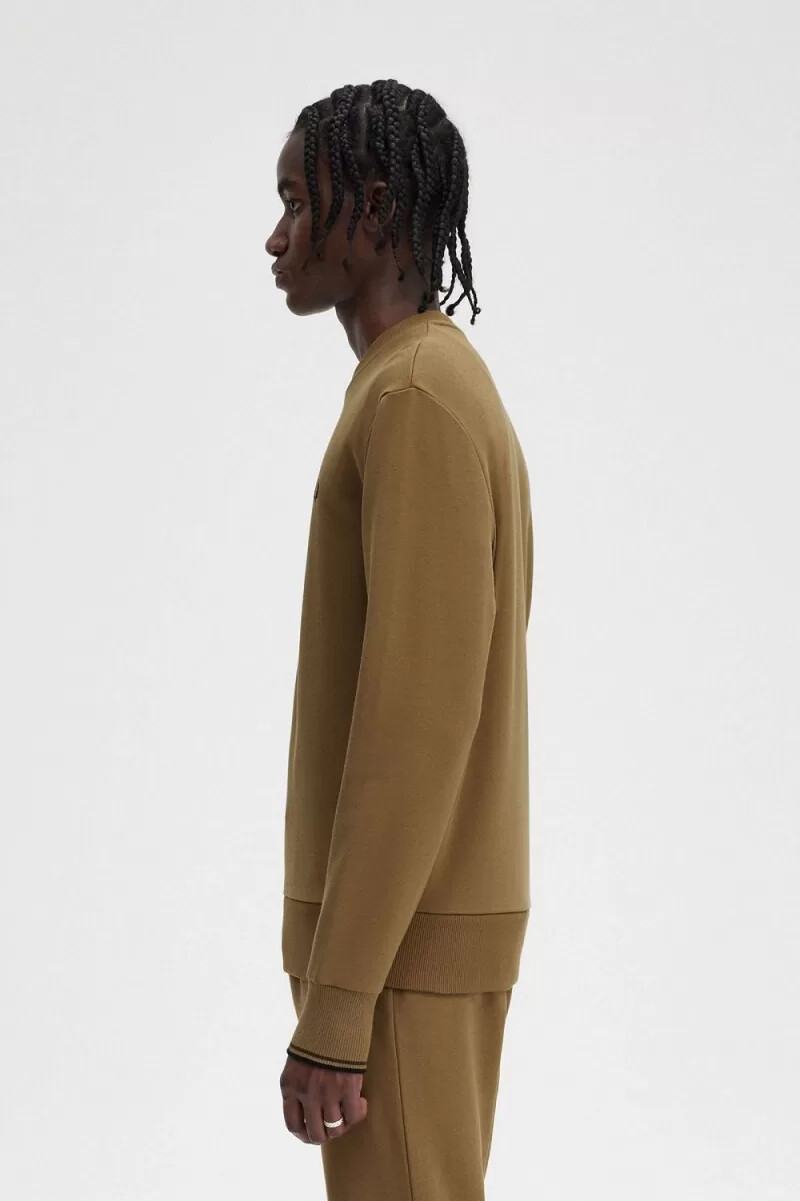 sudadera fred perry de cuello redondo para hombre en marrón tabaco quemado