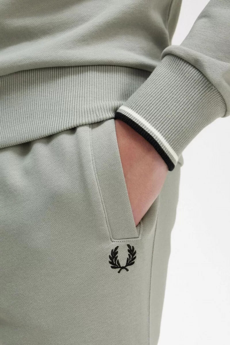 sudadera fred perry con media cremallera para hombre en gris