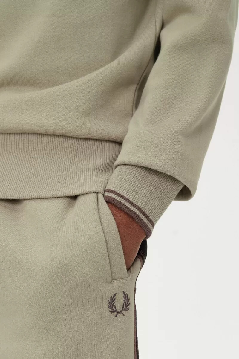 sudadera fred perry con media cremallera para hombre gris cálido rojo oscuro