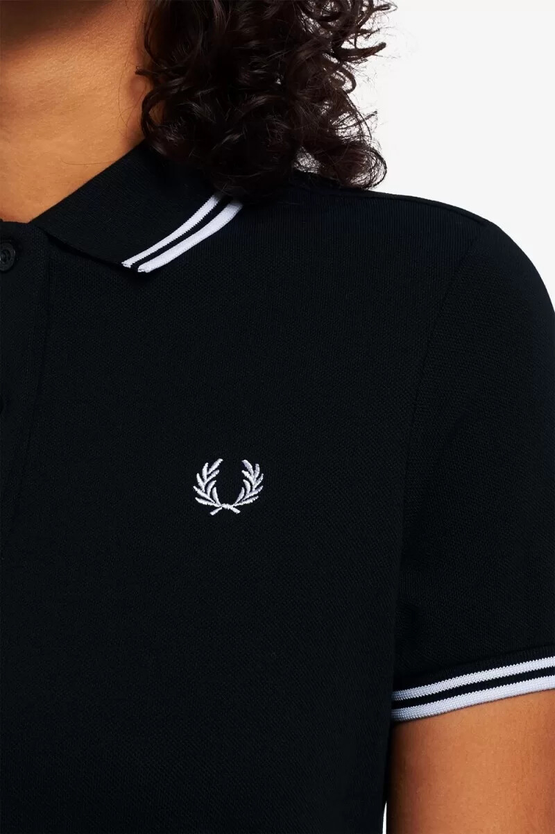 vestido fred perry twin tipped para mujer color negro