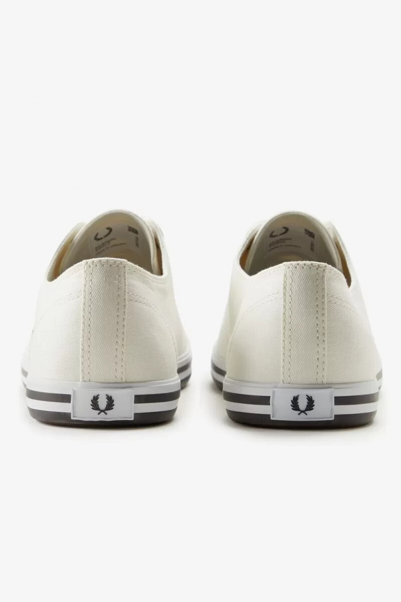 zapatillas de lona fred perry kingston para hombre en blanco nieve