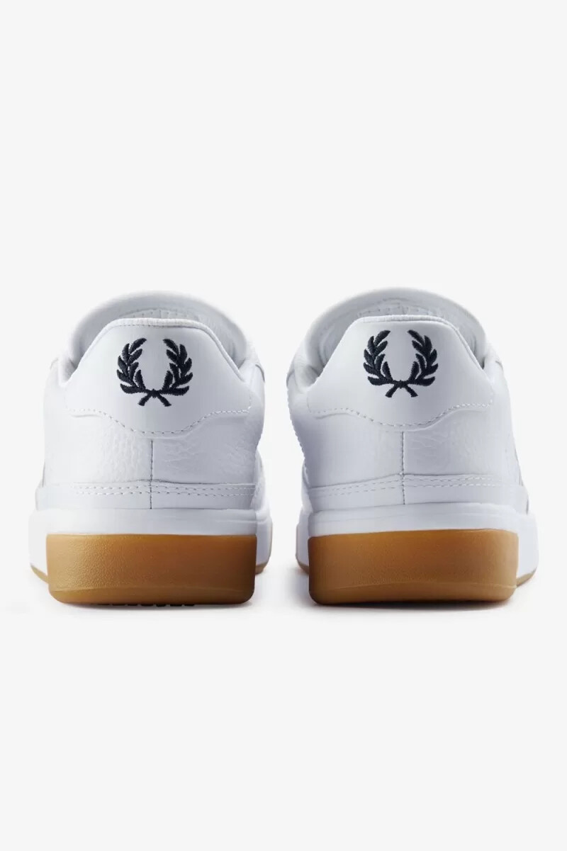 zapatillas fred perry b300 para hombre color blanco y azul marino