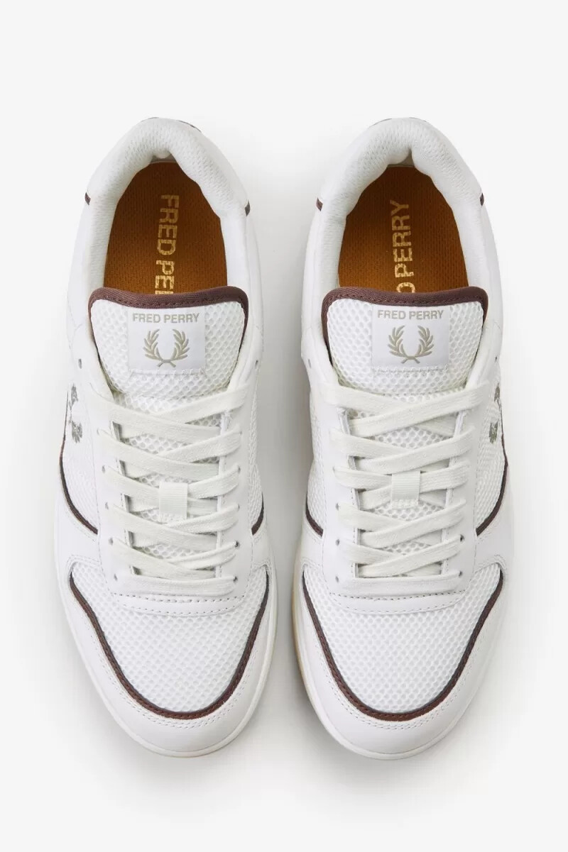 zapatillas fred perry b300 para hombre en blanco nieve y gris cálido