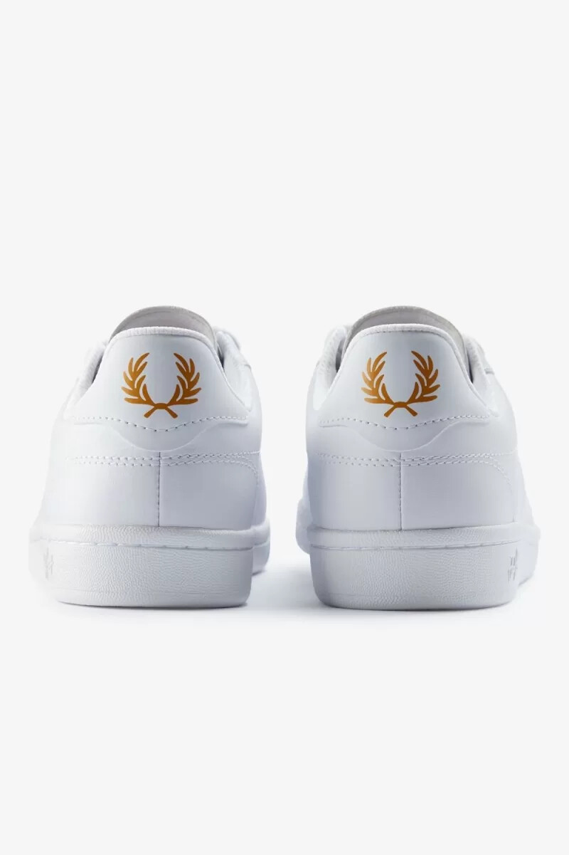 zapatillas de tenis fred perry b721 para hombre color blanco y dorado metalizado