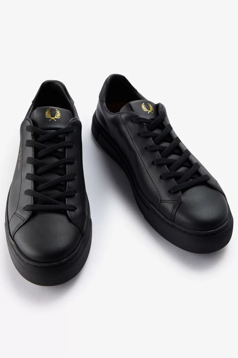 zapatillas de tenis fred perry b71 para hombre color negro y dorado