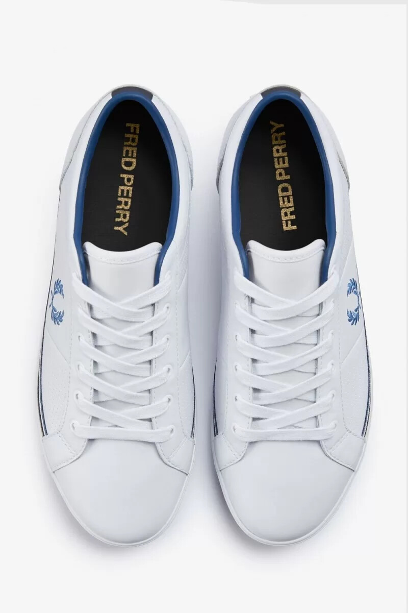 zapatillas de tenis fred perry perforated baseline para hombre color blanco y azul medio