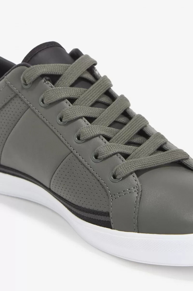 zapatillas de tenis fred perry perforated baseline para hombre color verde campo y negro