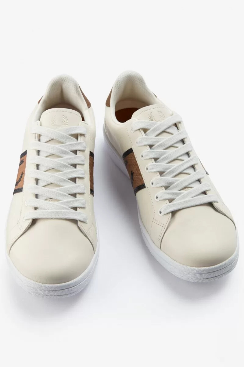 zapatillas de tenis fred perry b721 para hombre color marfil y negro