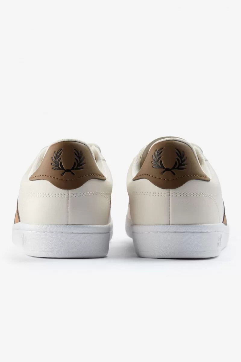 zapatillas de tenis fred perry b721 para hombre color marfil y negro