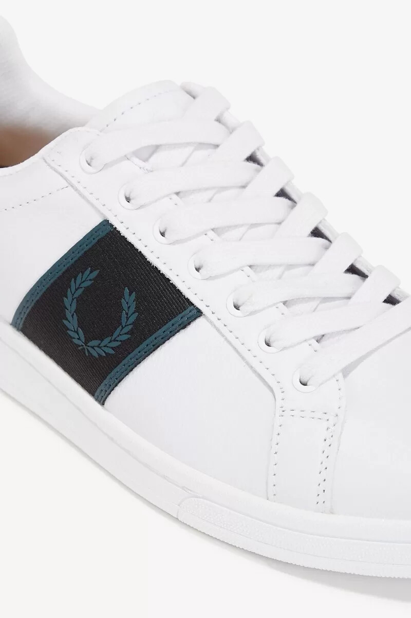 zapatillas de tenis fred perry b721 para hombre color blanco y azul petróleo