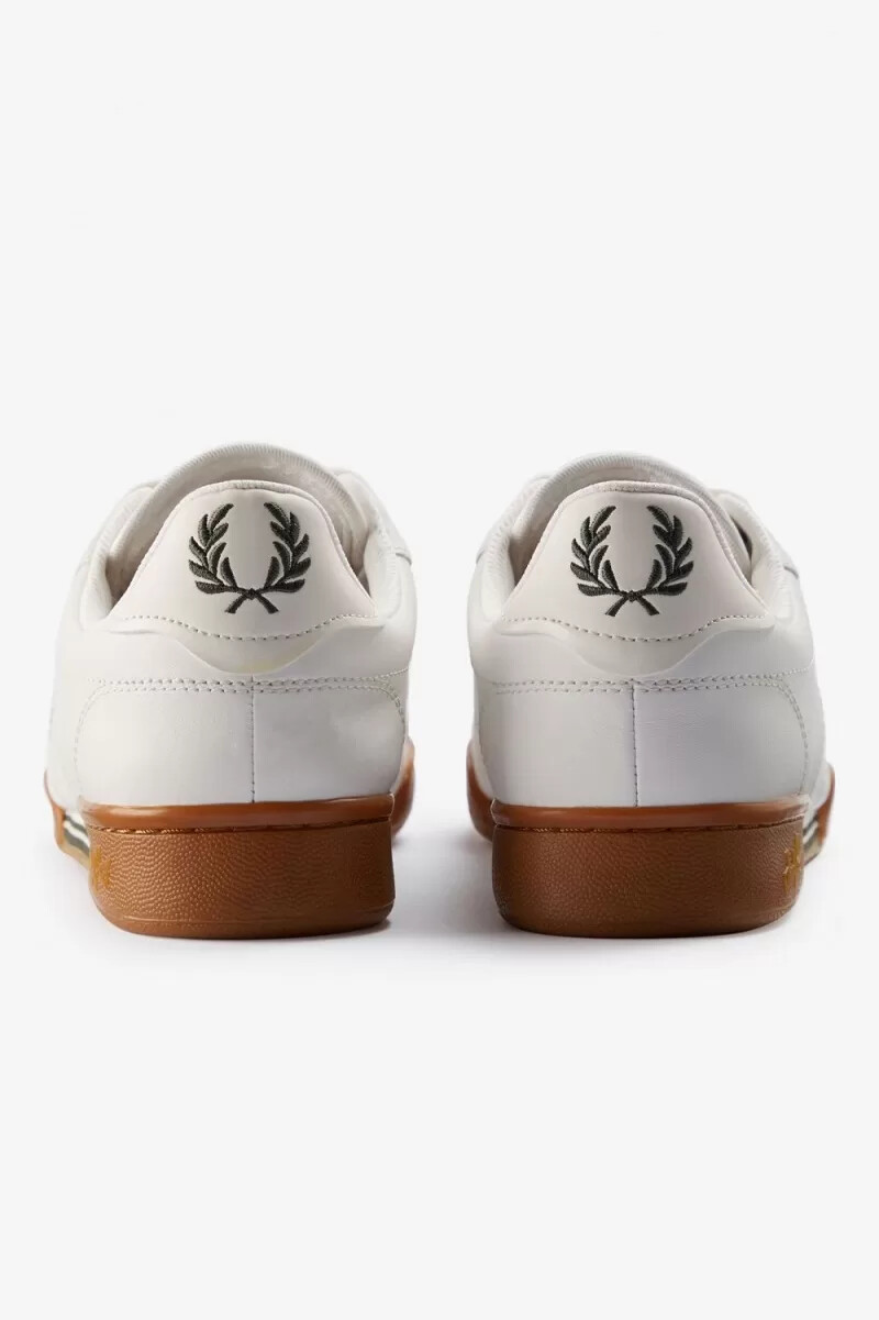 zapatillas de tenis fred perry b722 para hombre color blanco nieve y verde campo